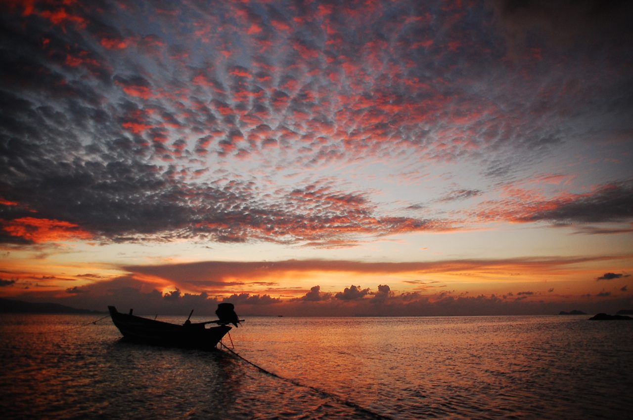 Sunset over Koh Ma Beach in Koh Phangan